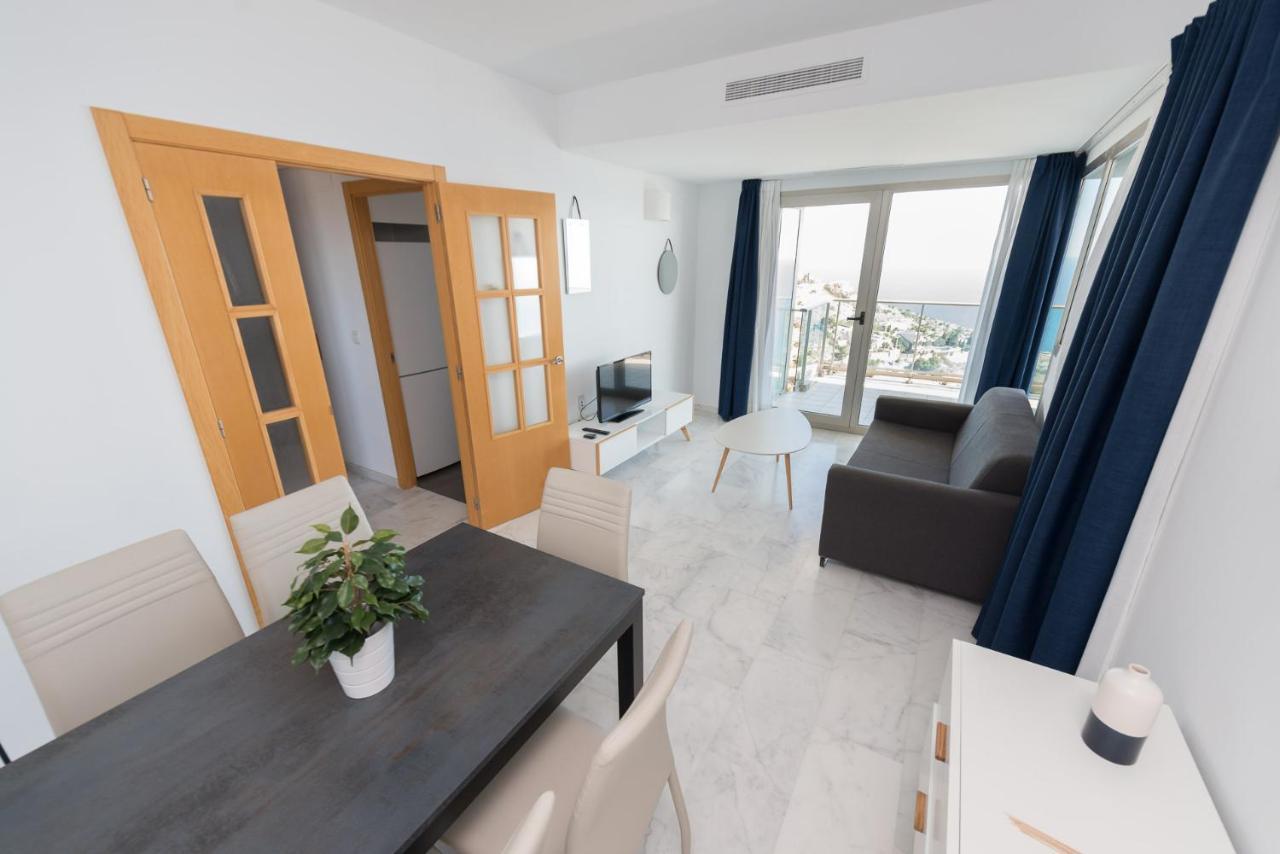 High Rise Apartment On The 39Th Floor With Private Terrace And Sea Views Benidorm Ngoại thất bức ảnh