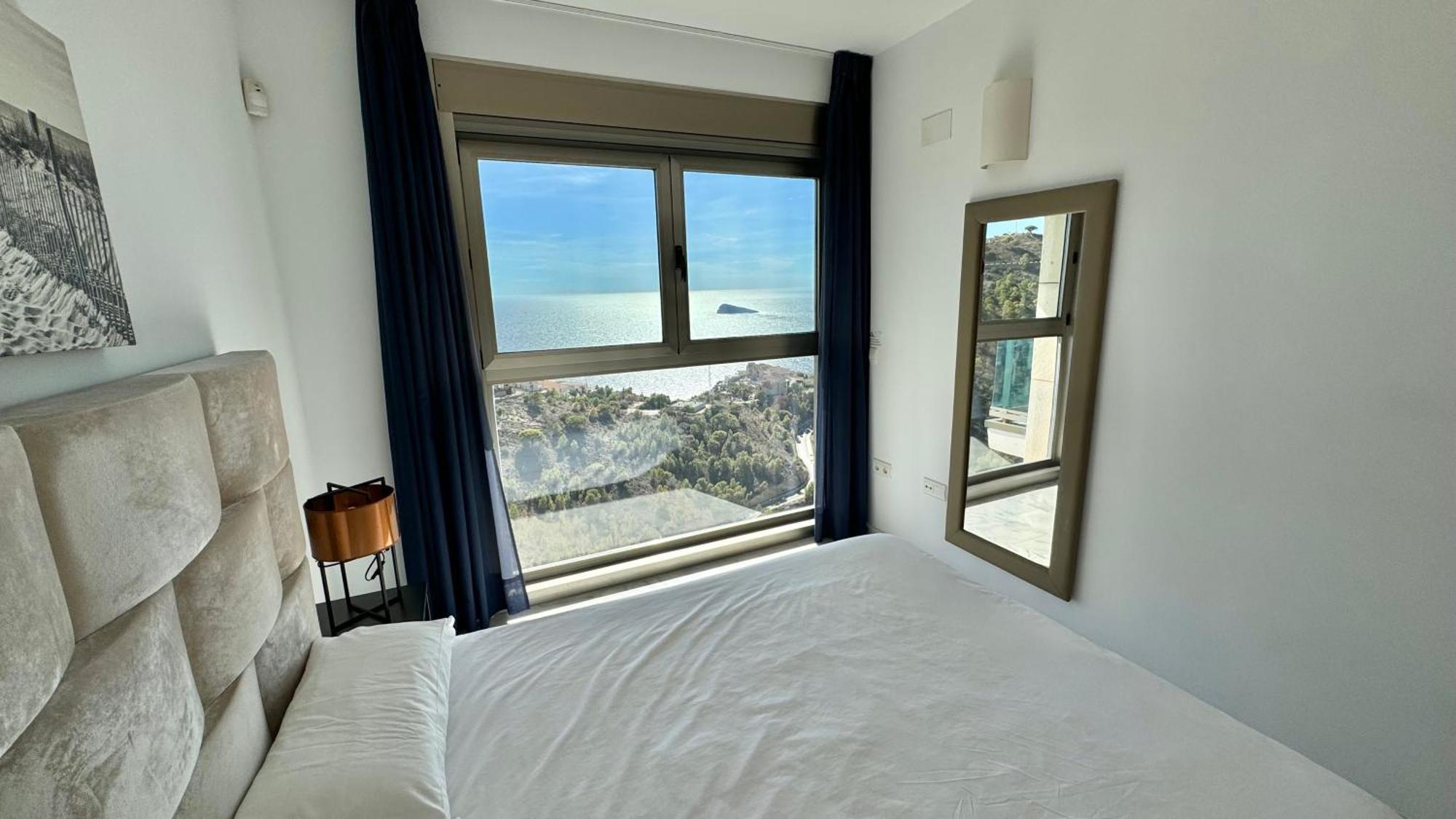 High Rise Apartment On The 39Th Floor With Private Terrace And Sea Views Benidorm Ngoại thất bức ảnh
