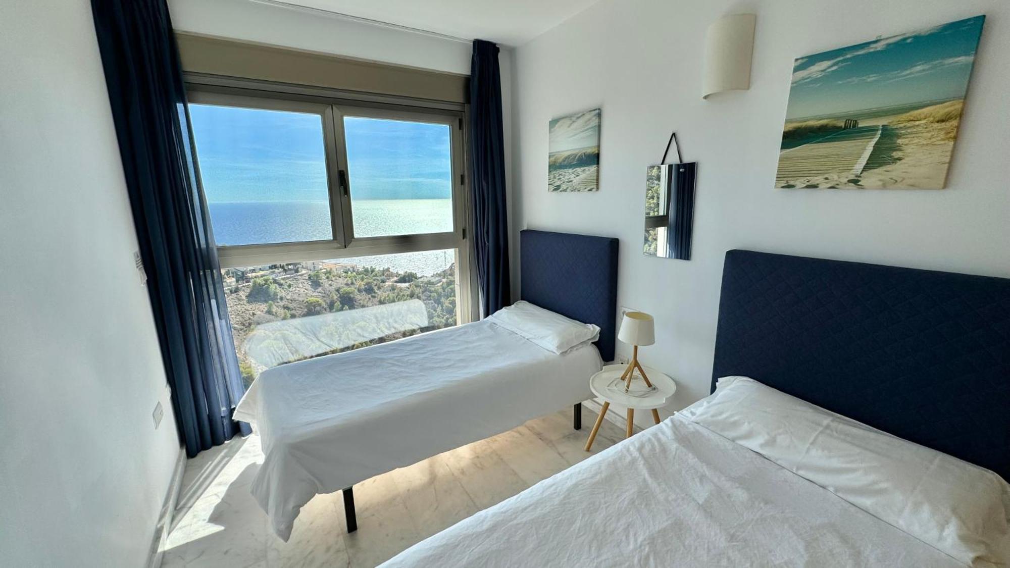 High Rise Apartment On The 39Th Floor With Private Terrace And Sea Views Benidorm Ngoại thất bức ảnh